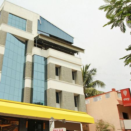 Oyo 968 Hotel Poigai Chennai Bagian luar foto