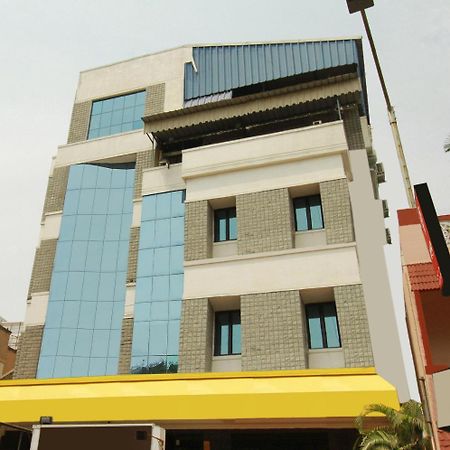 Oyo 968 Hotel Poigai Chennai Bagian luar foto