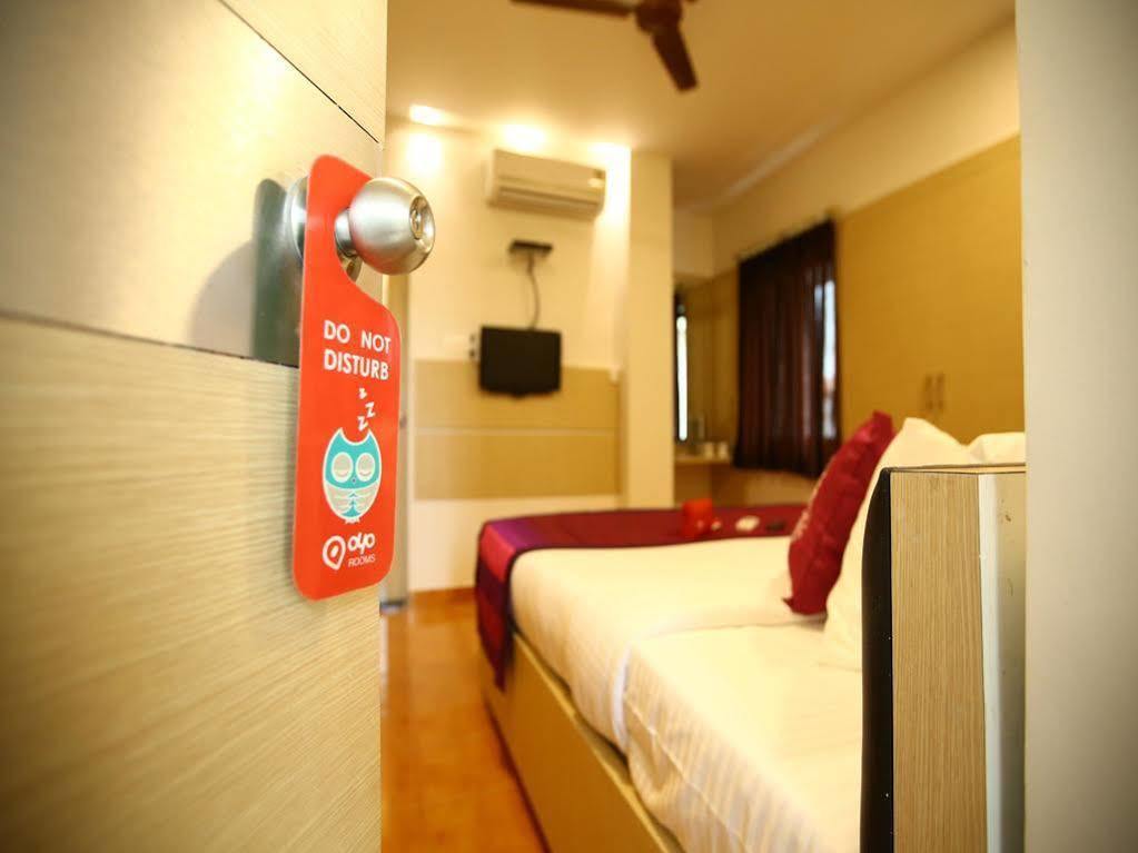 Oyo 968 Hotel Poigai Chennai Bagian luar foto