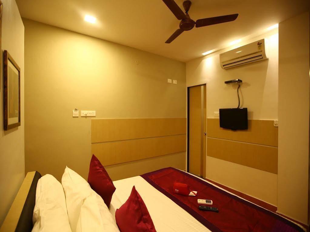 Oyo 968 Hotel Poigai Chennai Bagian luar foto