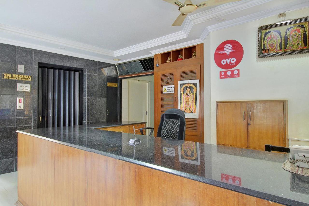 Oyo 968 Hotel Poigai Chennai Bagian luar foto