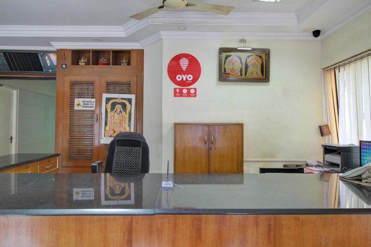 Oyo 968 Hotel Poigai Chennai Bagian luar foto